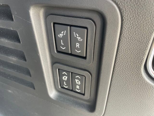 Used 2024 Chevrolet Traverse RS w/ LPO, Floor Liner Package image 46