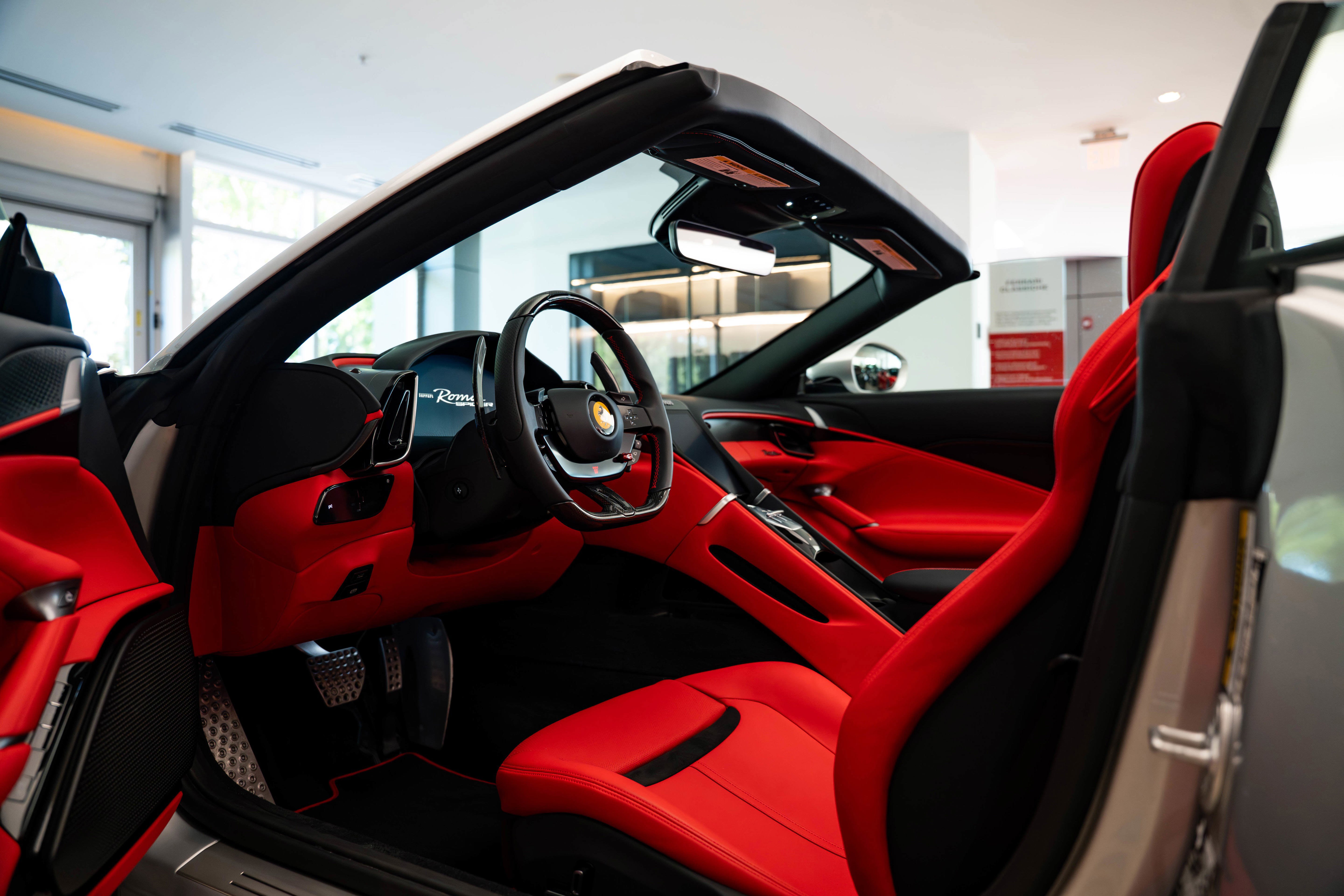 Used 2024 Ferrari Roma Spider image 9