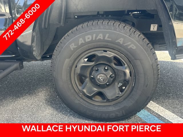 Used 2021 Toyota Tacoma SR w/ SR Convenience Package RWD image 12