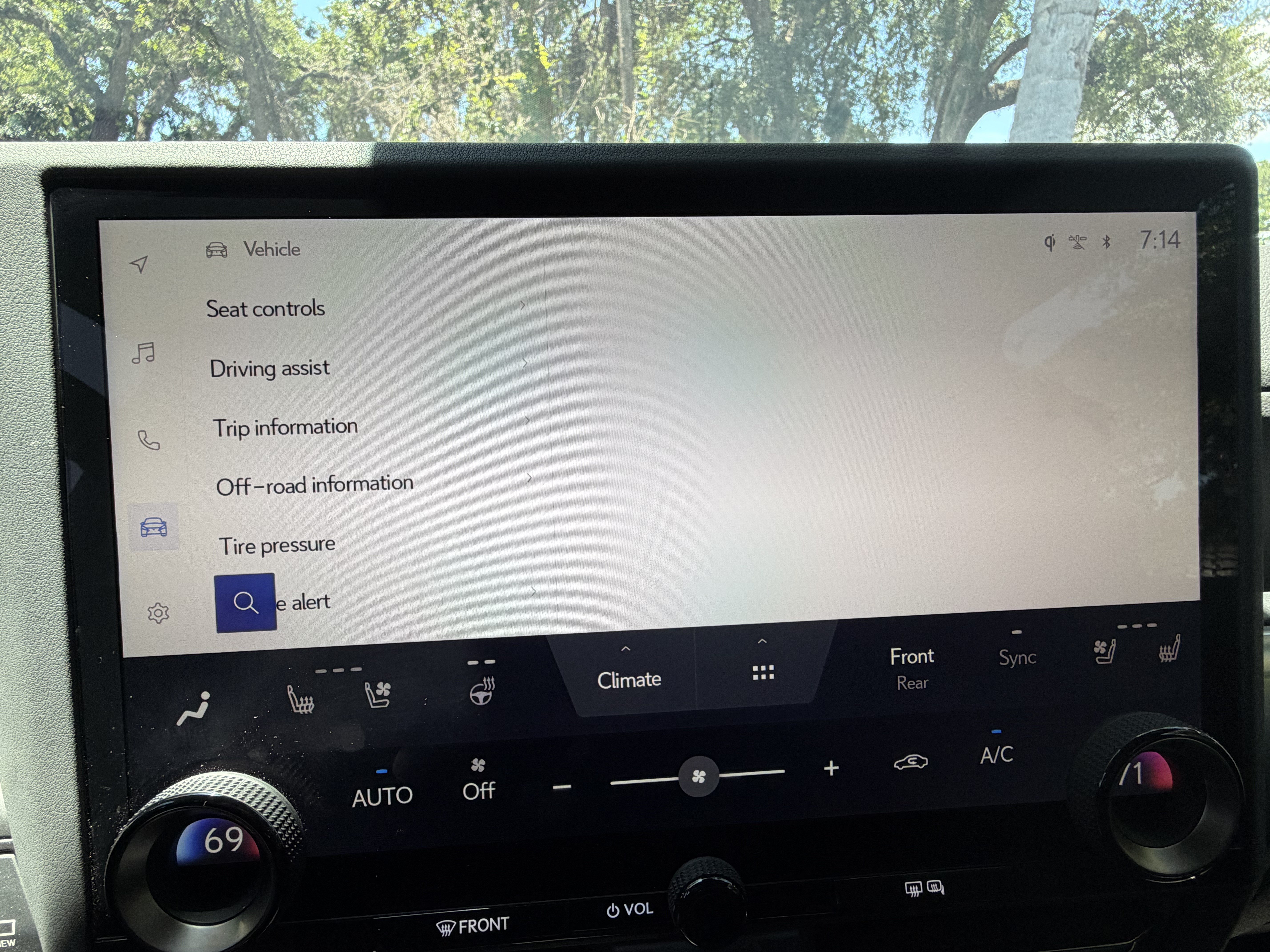 Used 2024 Lexus GX 550 w/ Accessory Package (Z1) AWD/4WD image 25