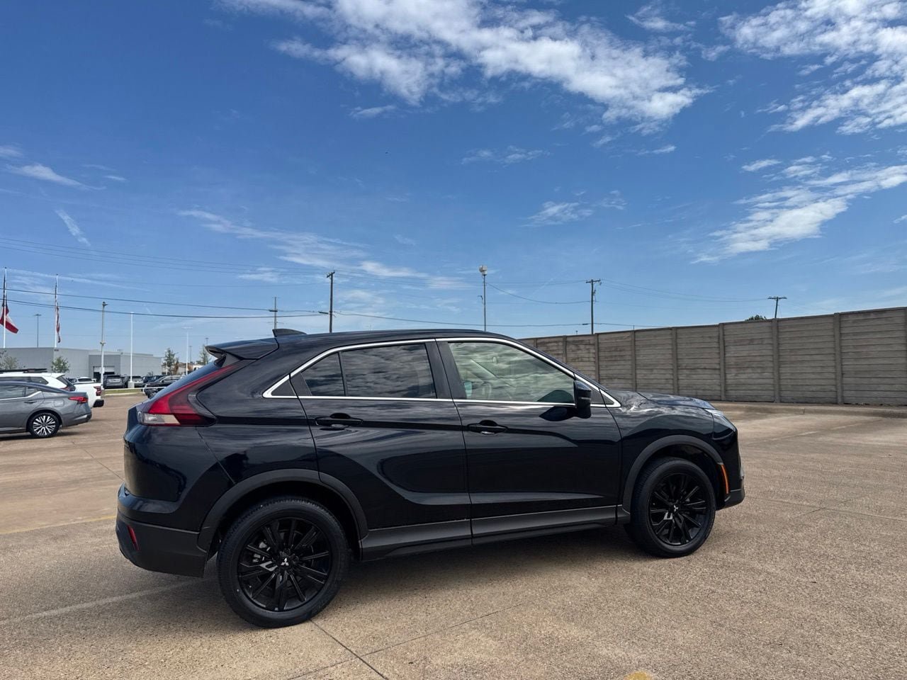 Used 2023 Mitsubishi Eclipse Cross LE AWD/4WD image 21