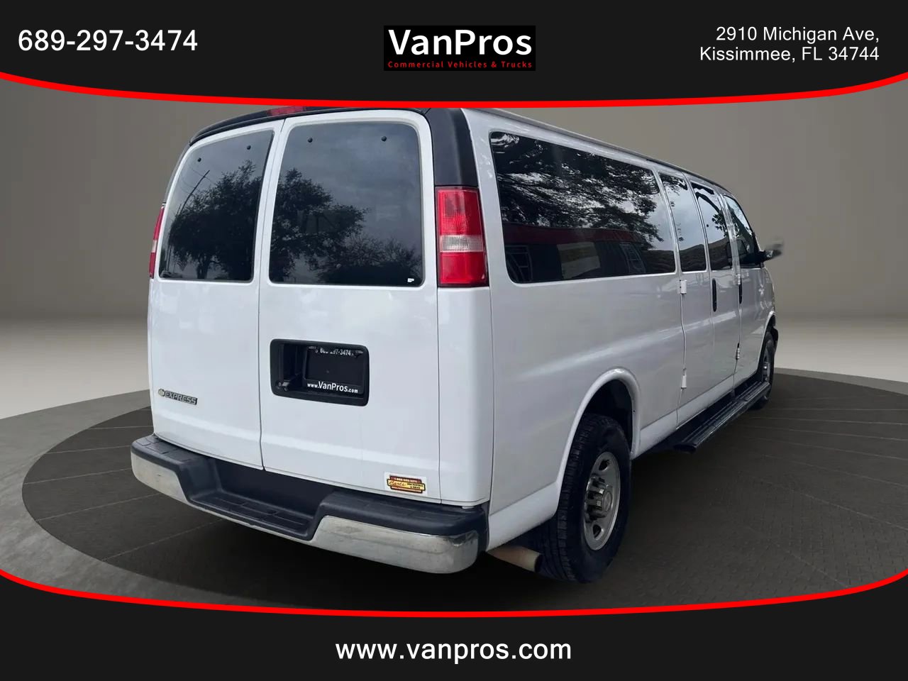 Used 2018 Chevrolet Express 3500 LT w/ LT Preferred Equipment Group RWD image 5