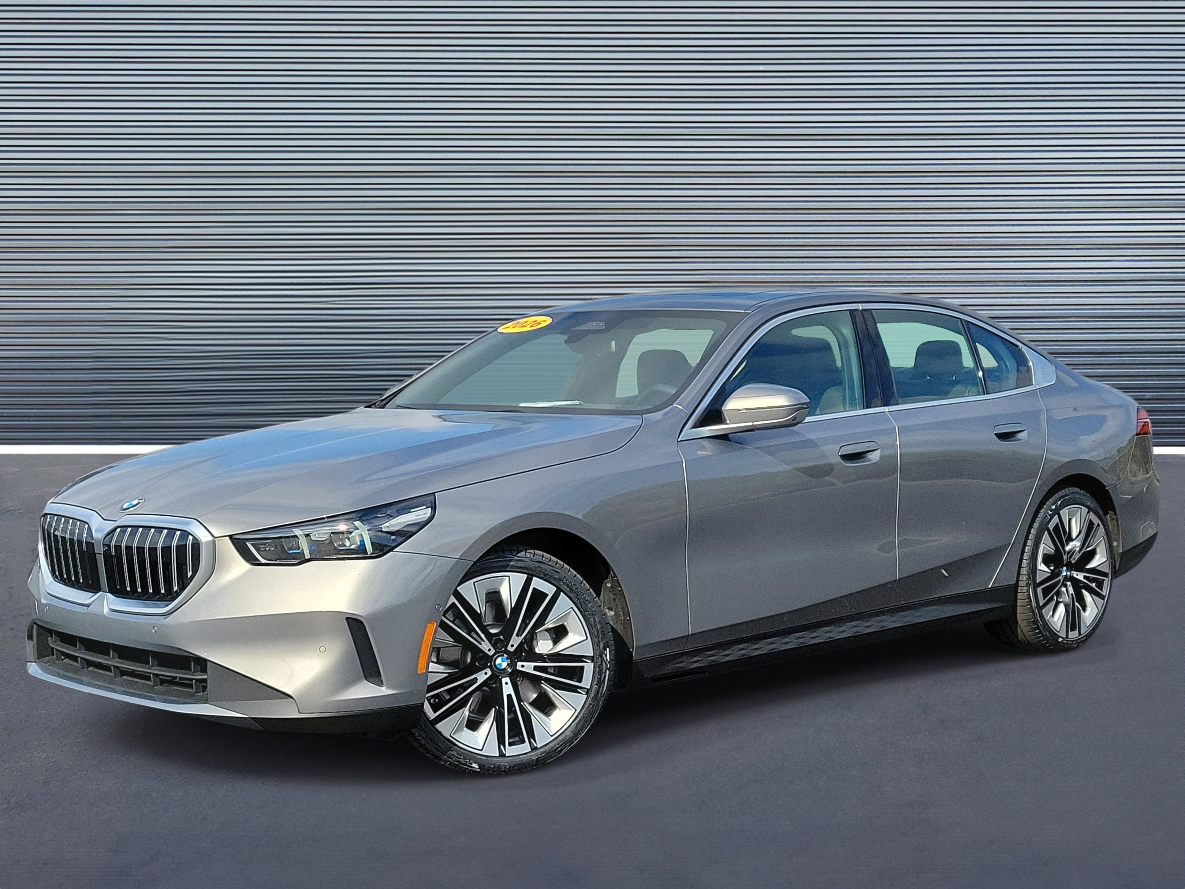 Used 2026 BMW 530i RWD image 1