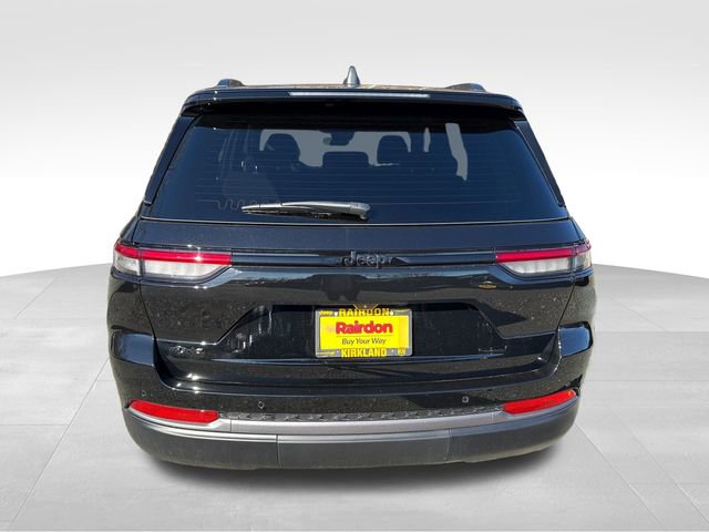 New 2026 Jeep Grand Cherokee Altitude image 6