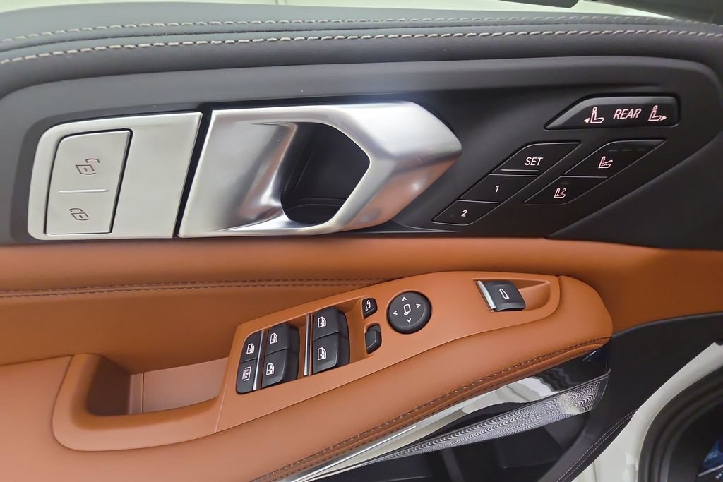New 2027 BMW X7 M60i AWD/4WD image 15