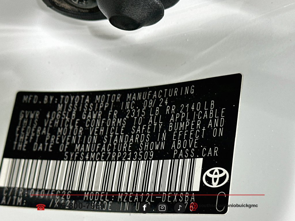 Used 2024 Toyota Corolla SE FWD image 30