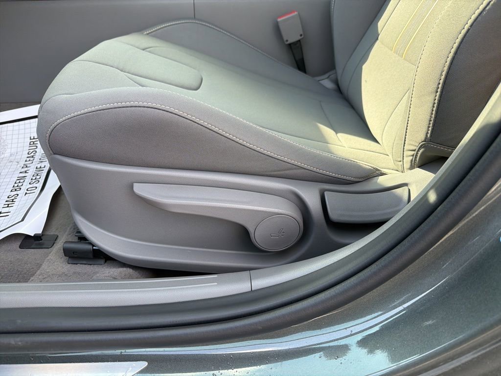 New 2026 Hyundai Elantra Sport image 15