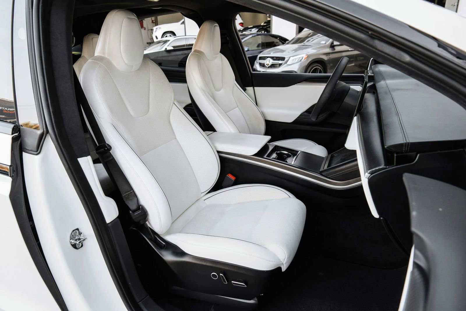 Used 2023 Tesla Model X Plaid image 44