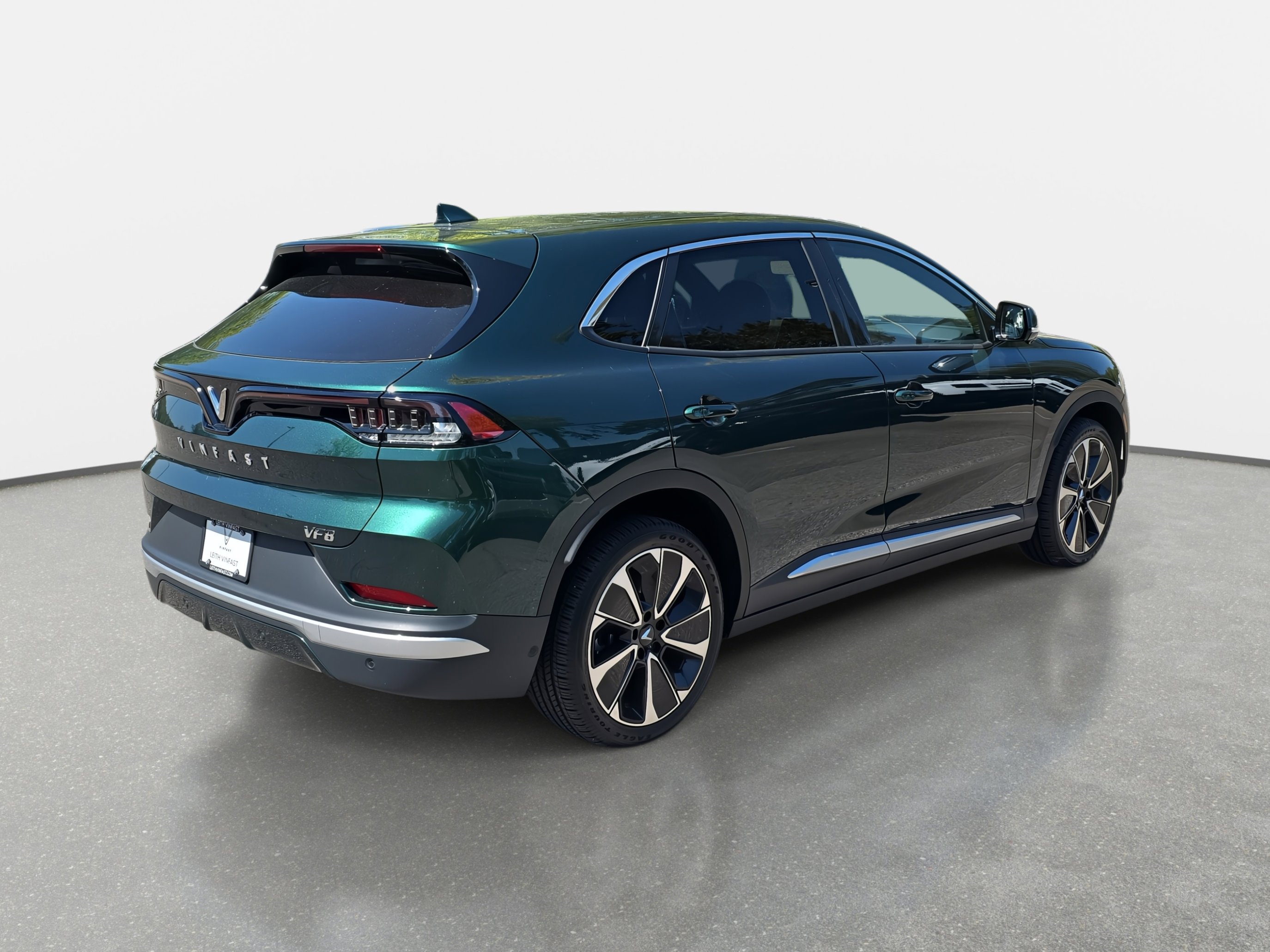 New 2025 VinFast VF 8 Plus image 5