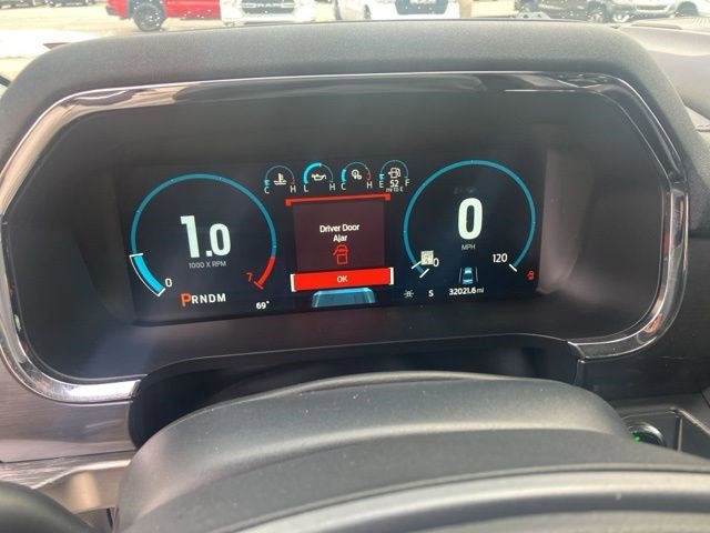 Used 2023 Ford F150 Lariat w/ Trailer Tow Package image 14