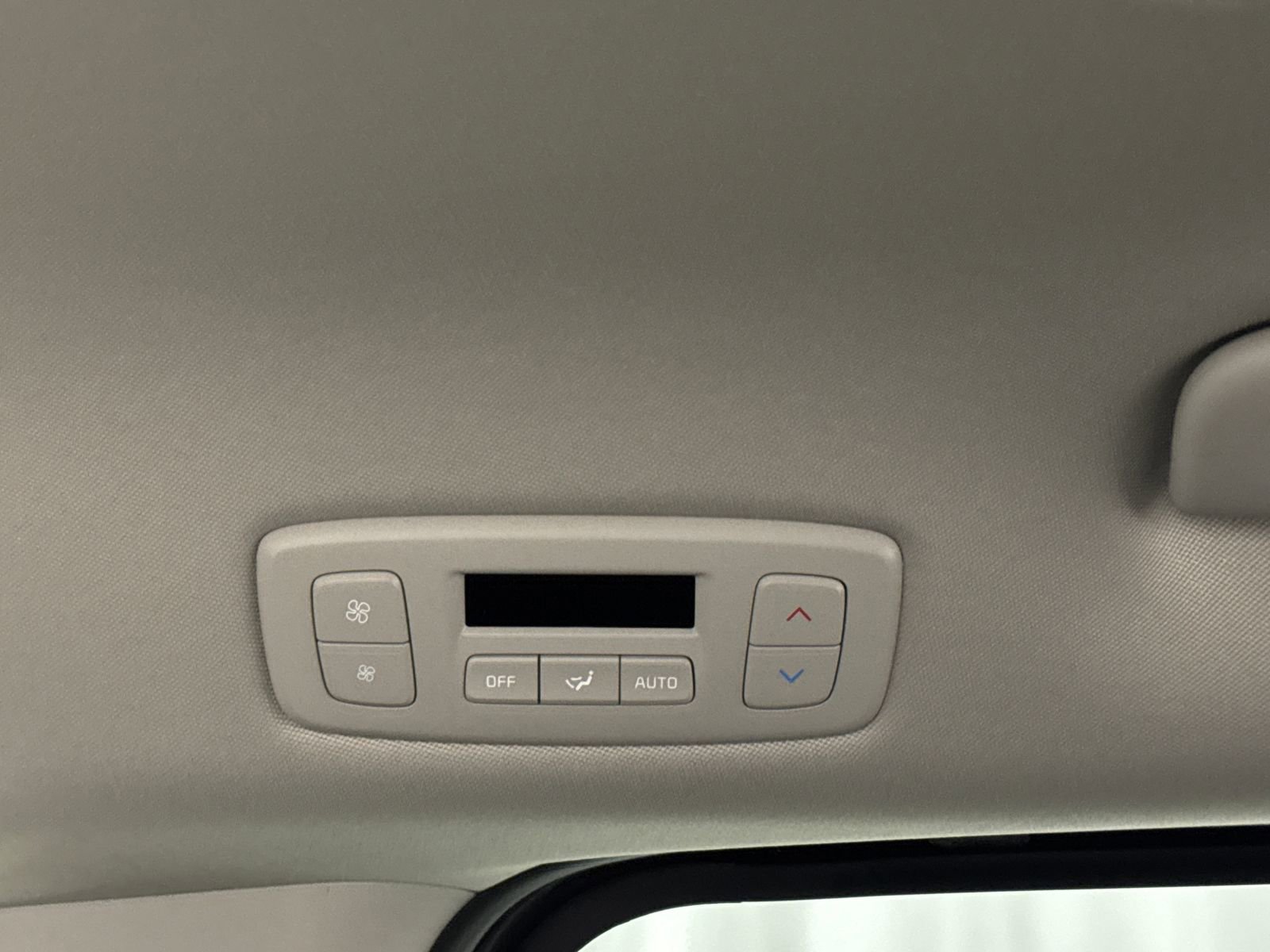 New 2026 Kia Carnival LXS image 28