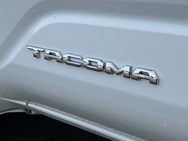 Certified 2026 Toyota Tacoma SR5 AWD/4WD image 12