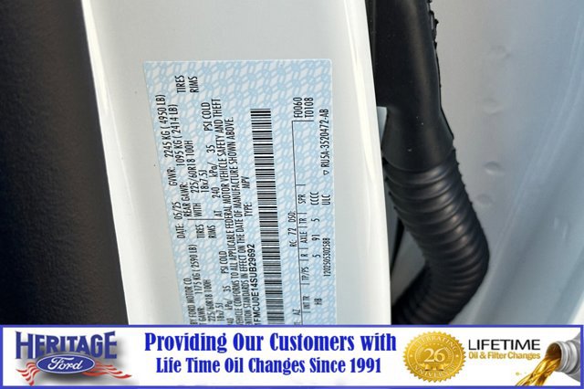 New 2025 Ford Escape SE w/ Class II Trailer Tow Package image 28