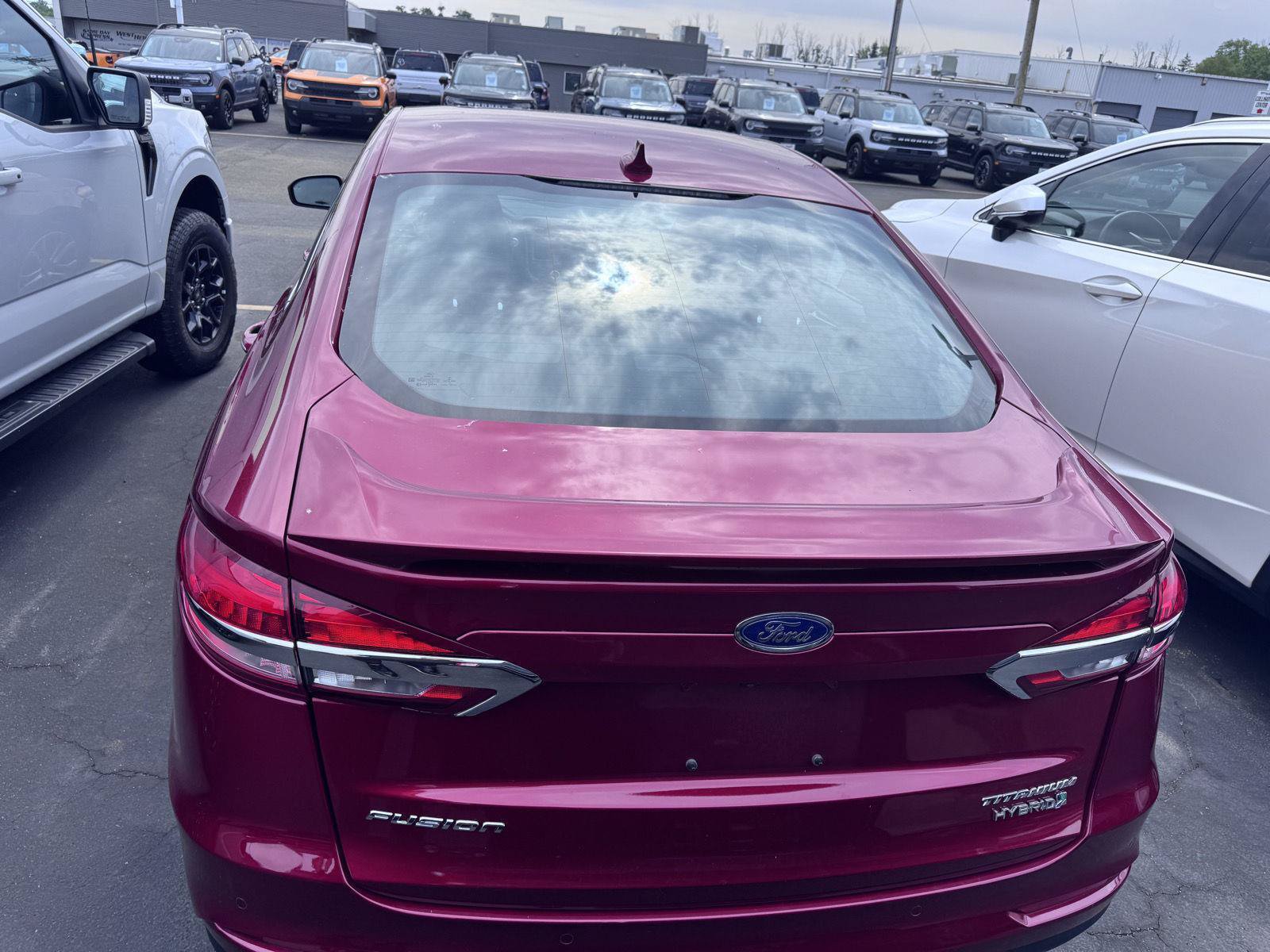 Used 2019 Ford Fusion Titanium FWD image 5