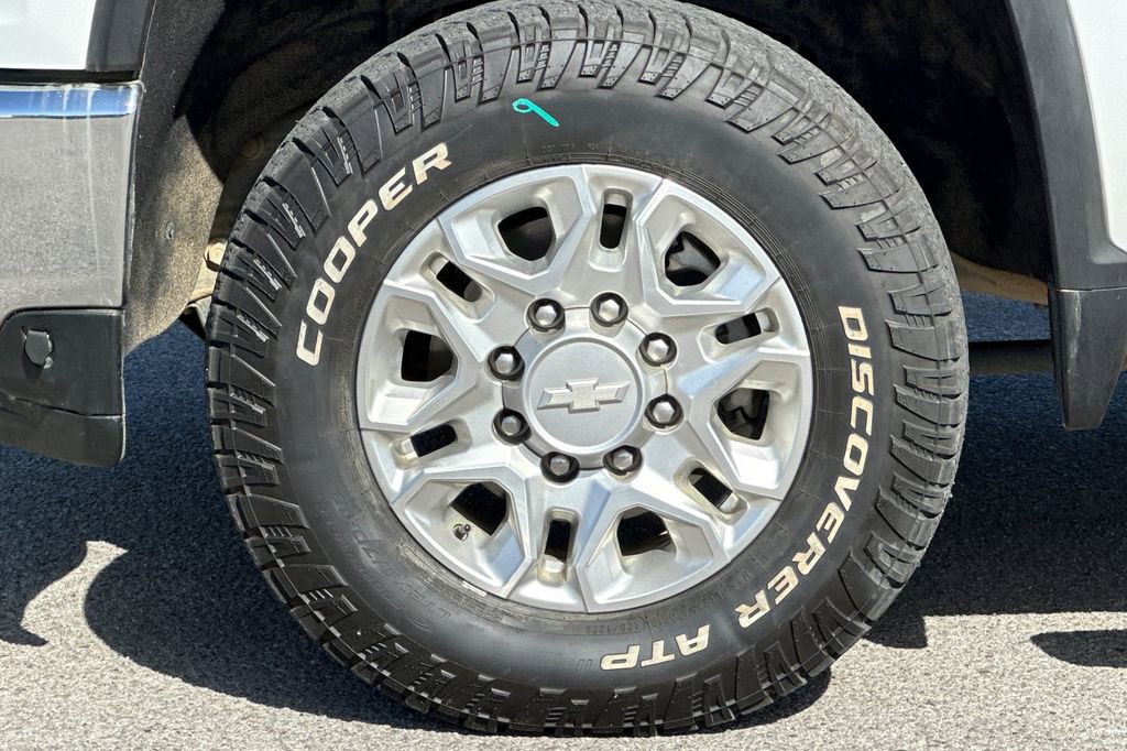 Used 2020 Chevrolet Silverado 2500 LTZ AWD/4WD image 30