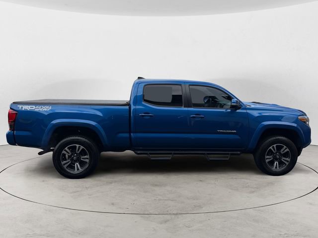 Used 2018 Toyota Tacoma TRD Sport w/ Technology Package image 6