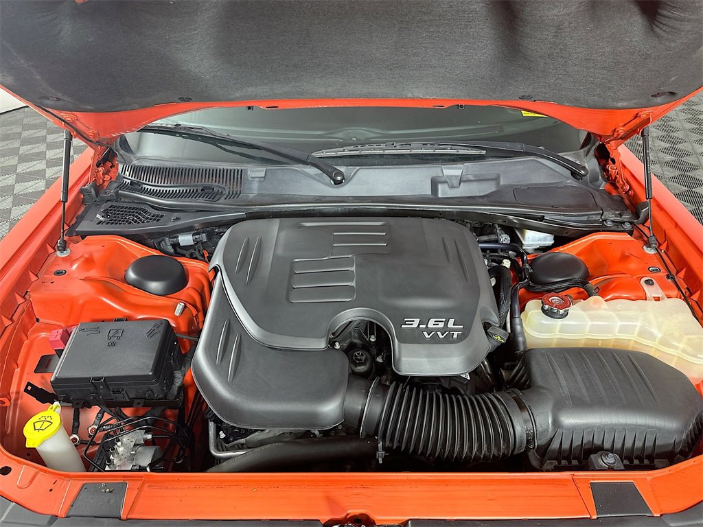 Used 2018 Dodge Challenger GT w/ Driver Convenience Group image 32