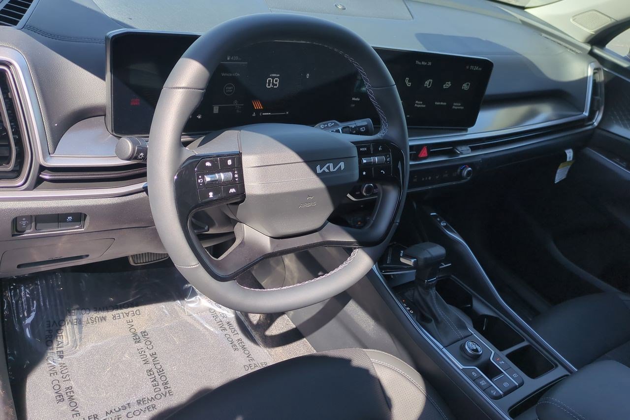 New 2026 Kia Sorento S FWD image 9