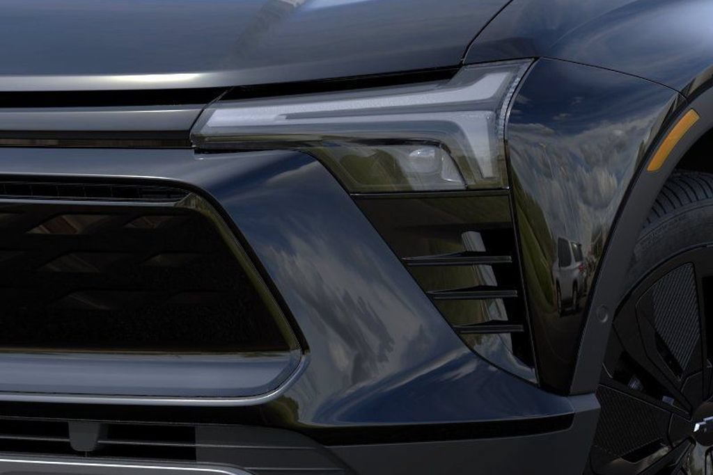New 2026 Chevrolet Blazer EV LT w/ Midnight/Sport Edition FWD image 11