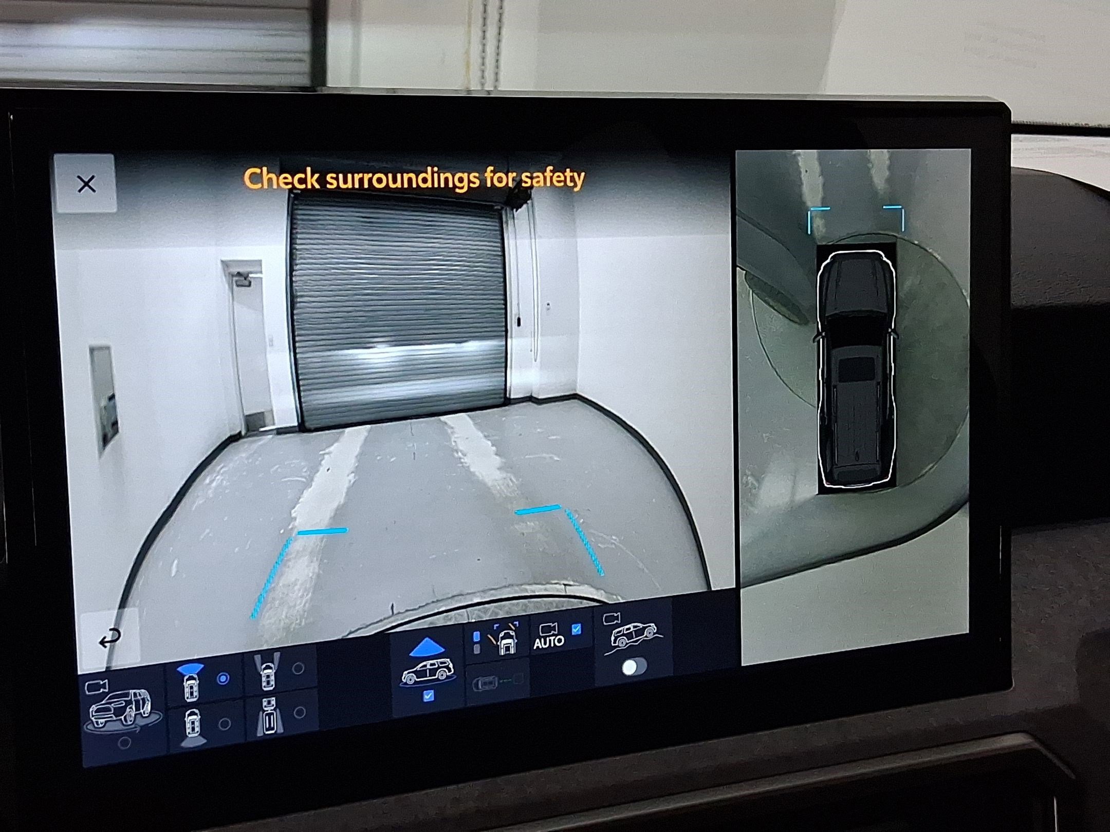 Used 2025 Toyota 4Runner Trailhunter image 25