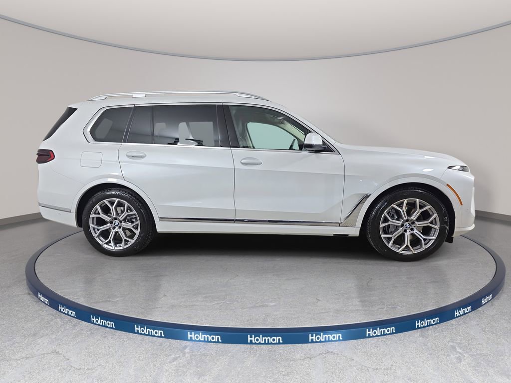 Used 2026 BMW X7 xDrive40i w/ Premium Package AWD/4WD image 5