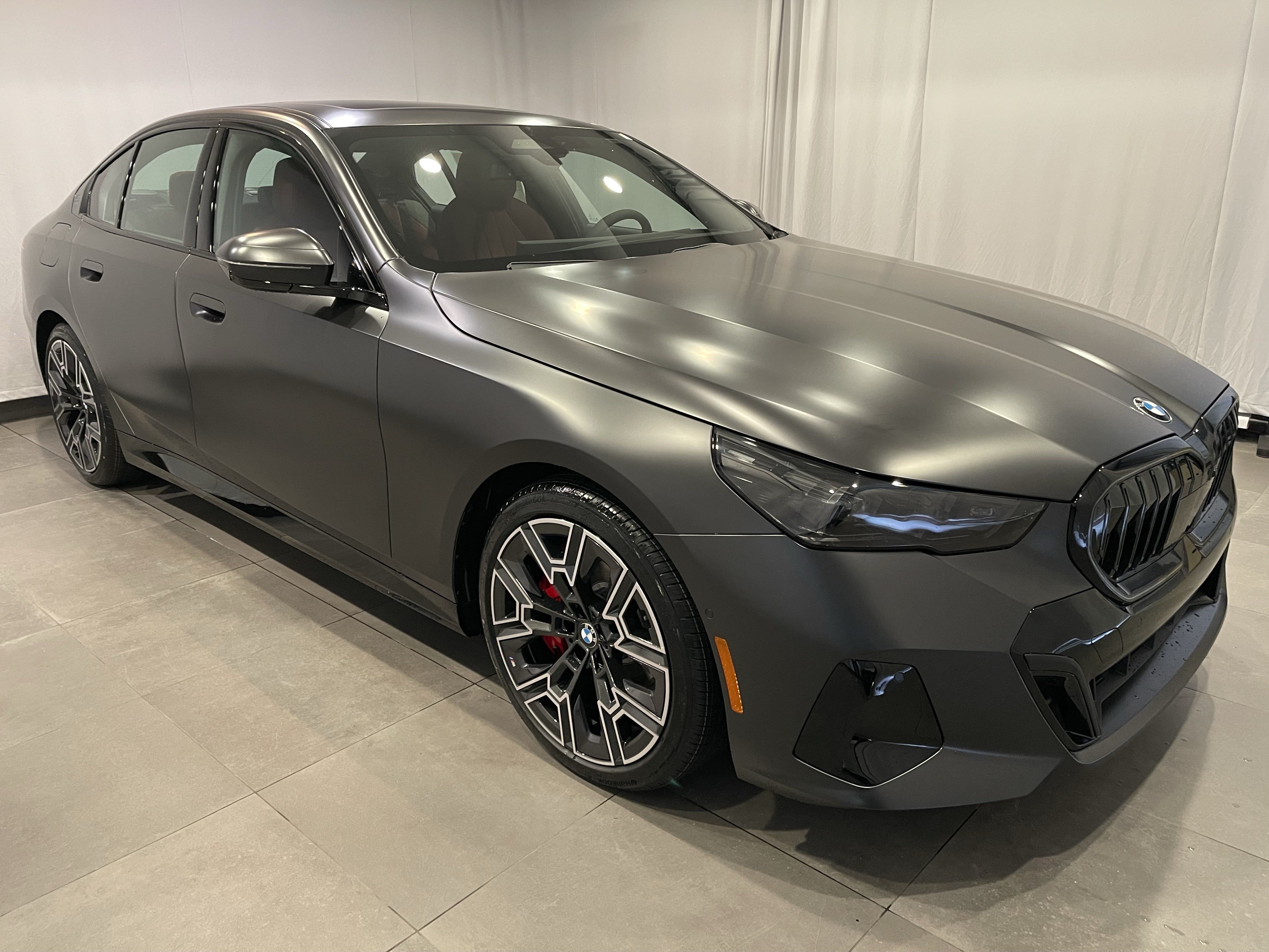 New 2027 BMW 540i xDrive w/ M Sport Package AWD/4WD image 3