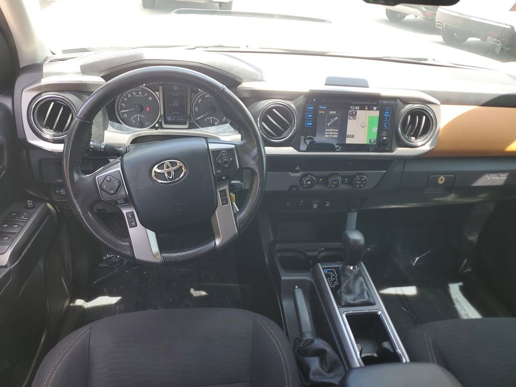Used 2019 Toyota Tacoma SR5 RWD image 17