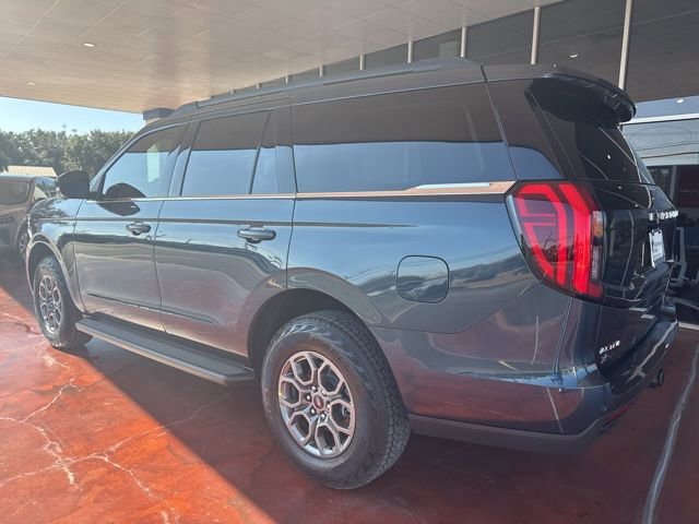 New 2026 Ford Expedition Active image 6