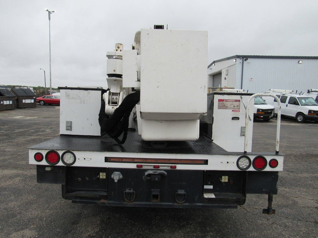Used 2017 Ford F550 2WD Crew Cab Super Duty image 4