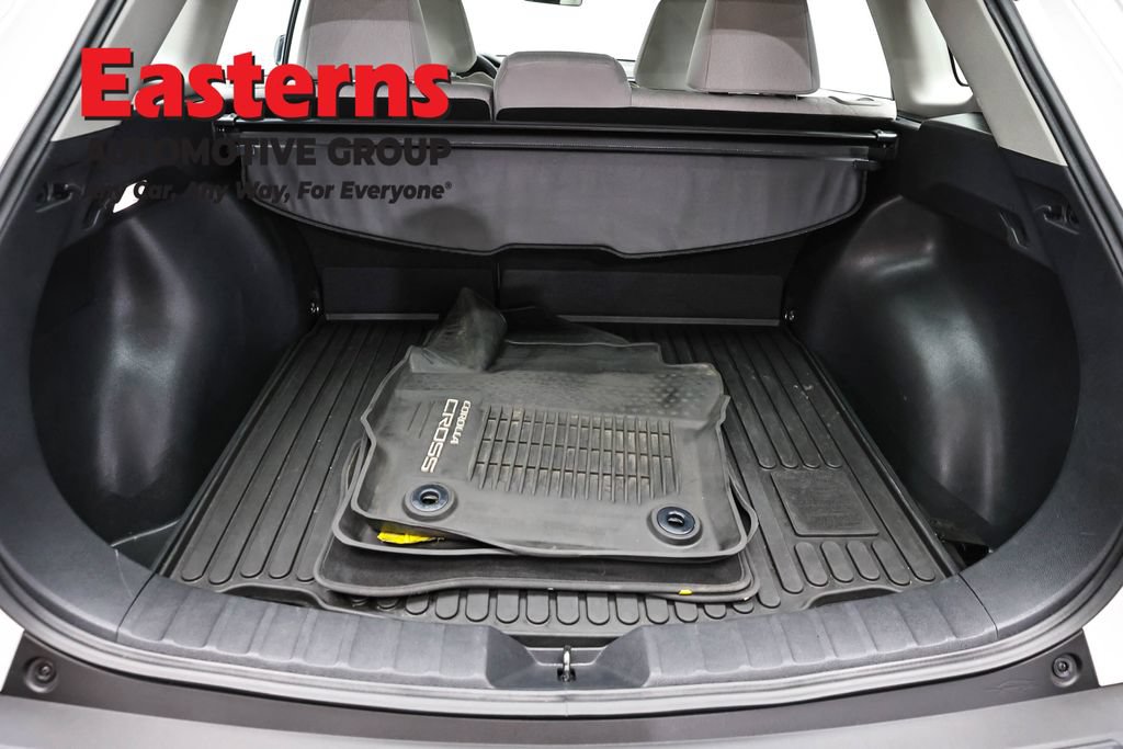 Used 2023 Toyota Corolla Cross L AWD/4WD image 9