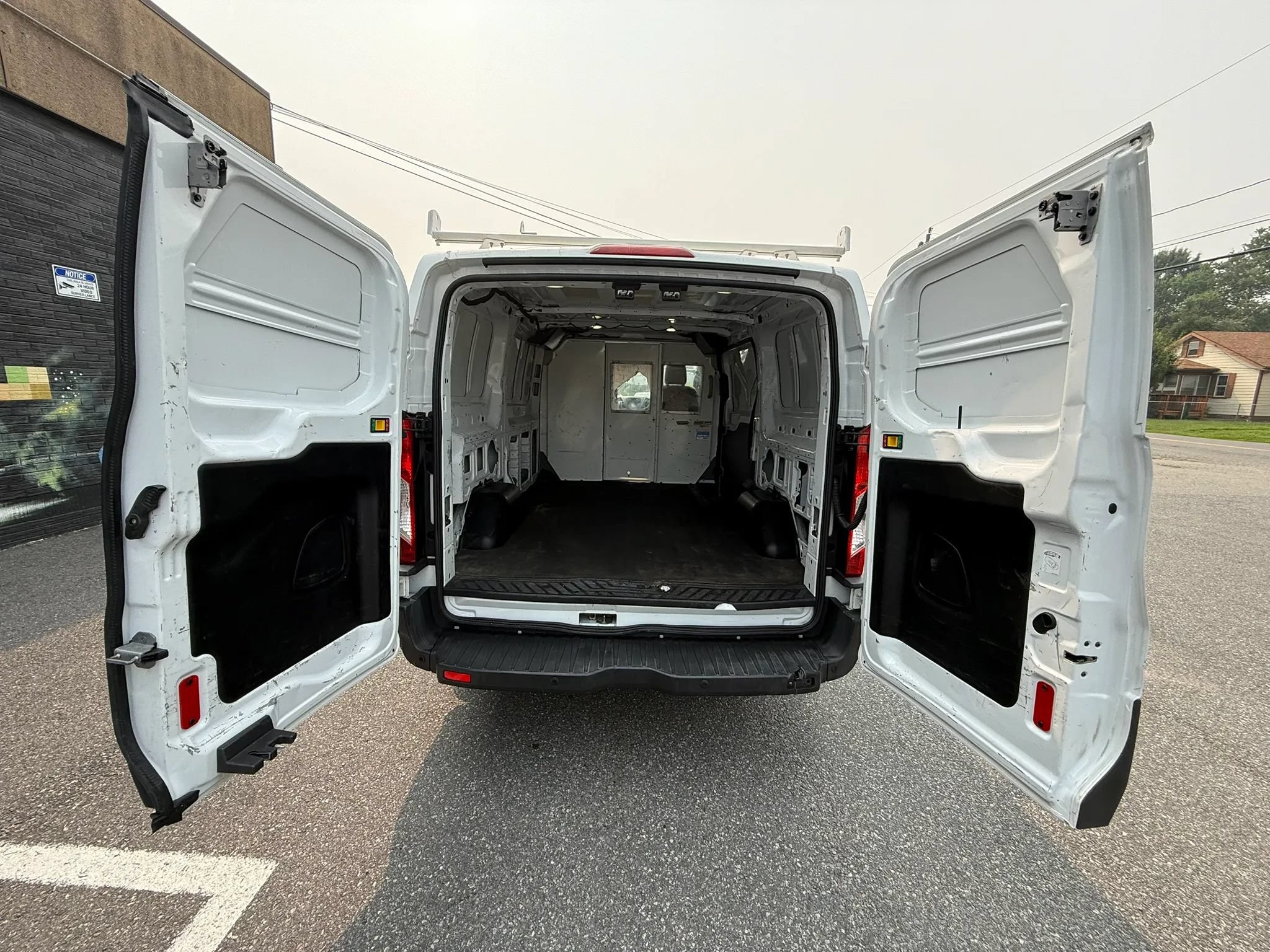 Used 2017 Ford Transit 150 130 Low Roof RWD image 34