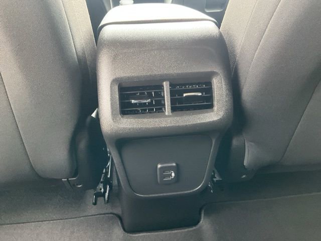 Used 2023 Chevrolet Equinox LT image 26