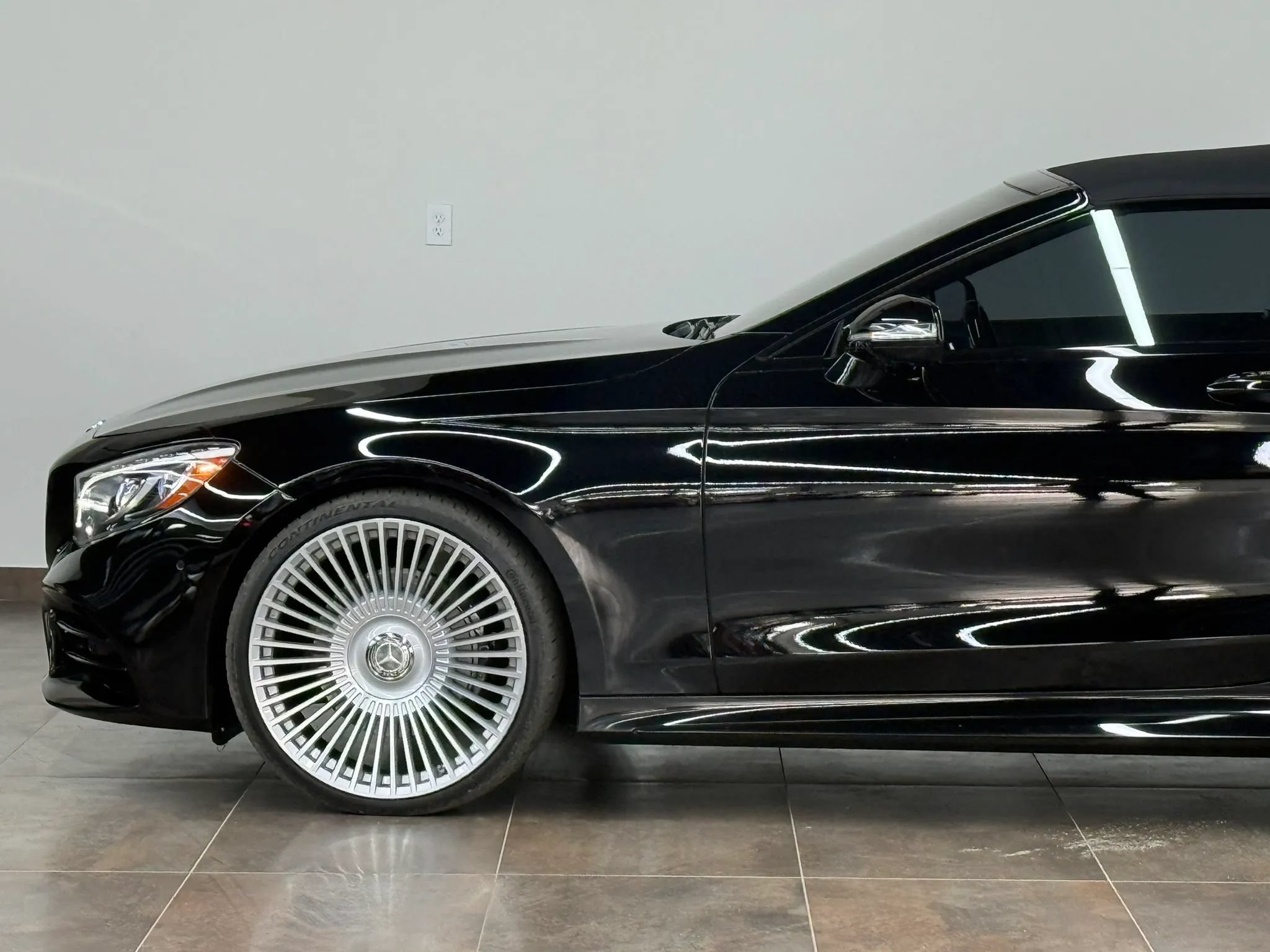 Used 2019 Mercedes-Benz S 560 Cabriolet image 5