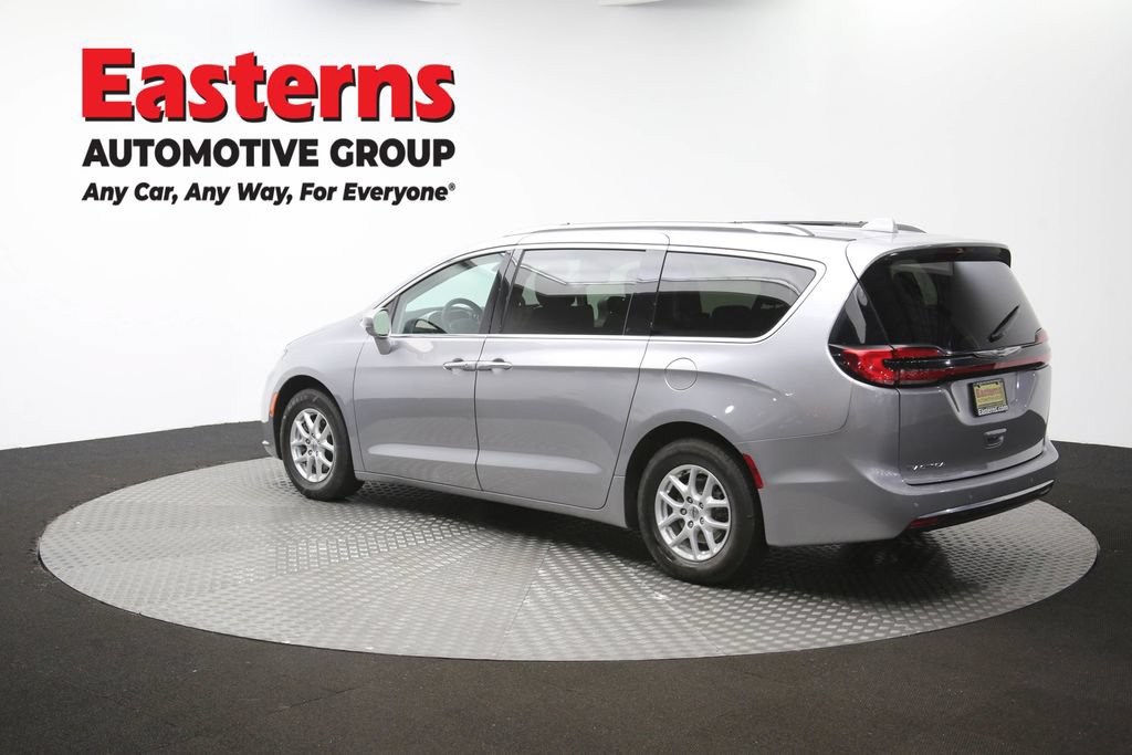 Used 2021 Chrysler Pacifica Touring-L FWD image 66