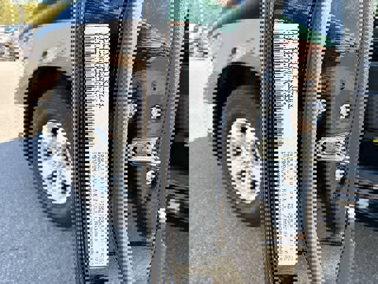 Used 2024 RAM 1500 Classic SLT image 30