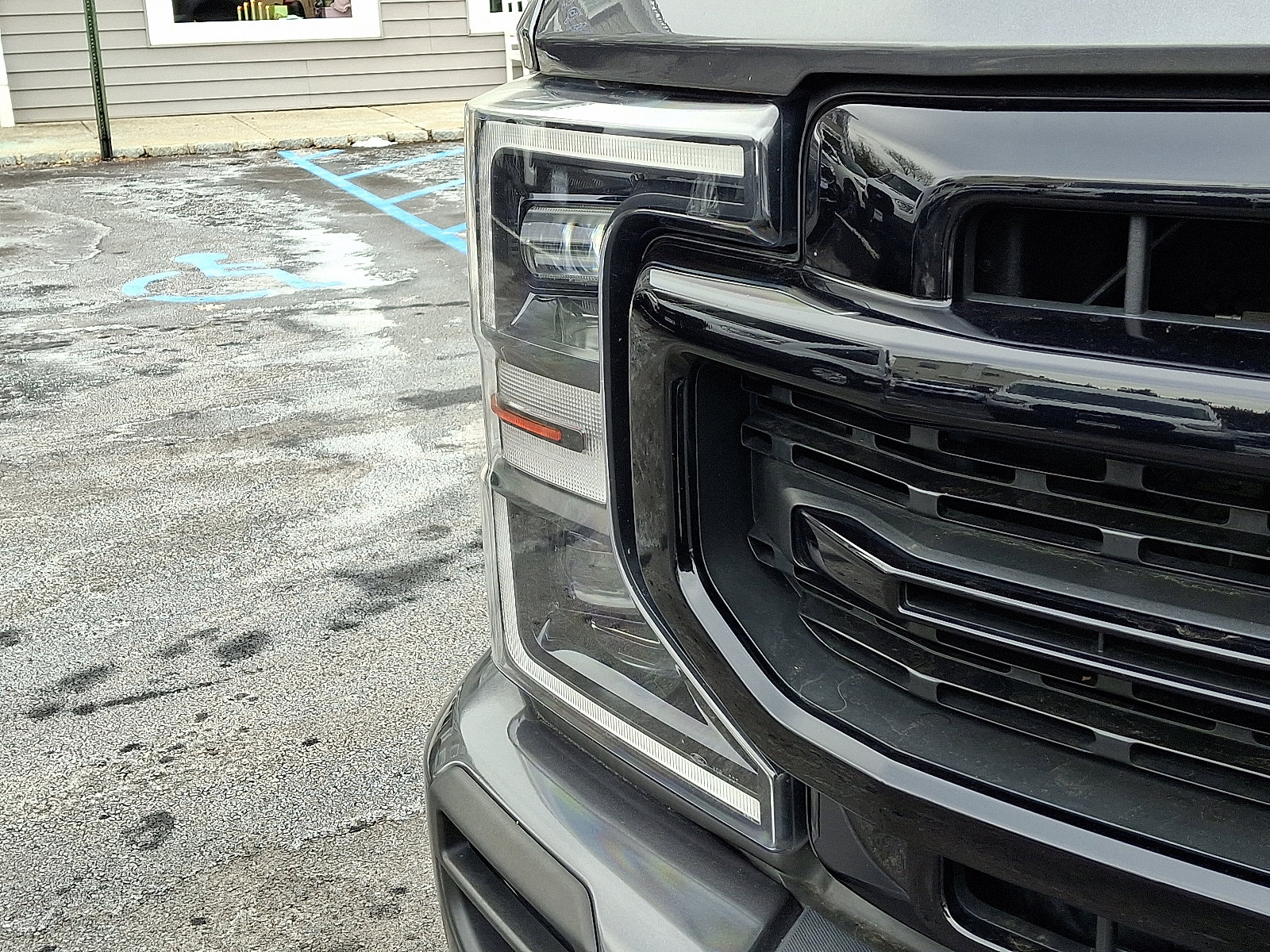 Certified 2020 Ford F350 Lariat image 10