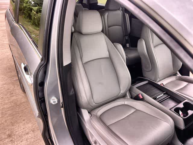 Certified 2024 Honda Odyssey Touring image 12