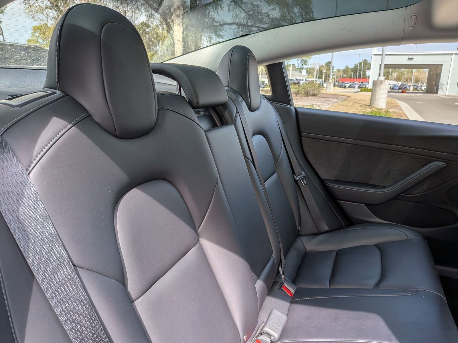 Used 2023 Tesla Model 3 Standard Range image 33