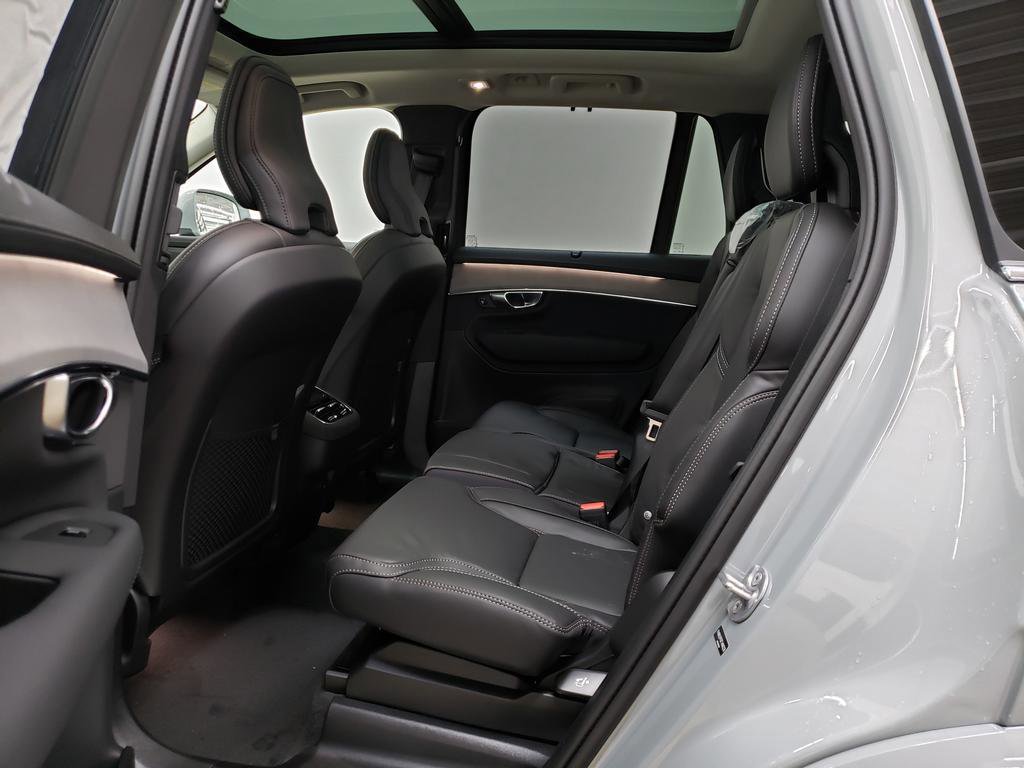 New 2026 Volvo XC90 B6 Ultra w/ Protection Package AWD/4WD image 8
