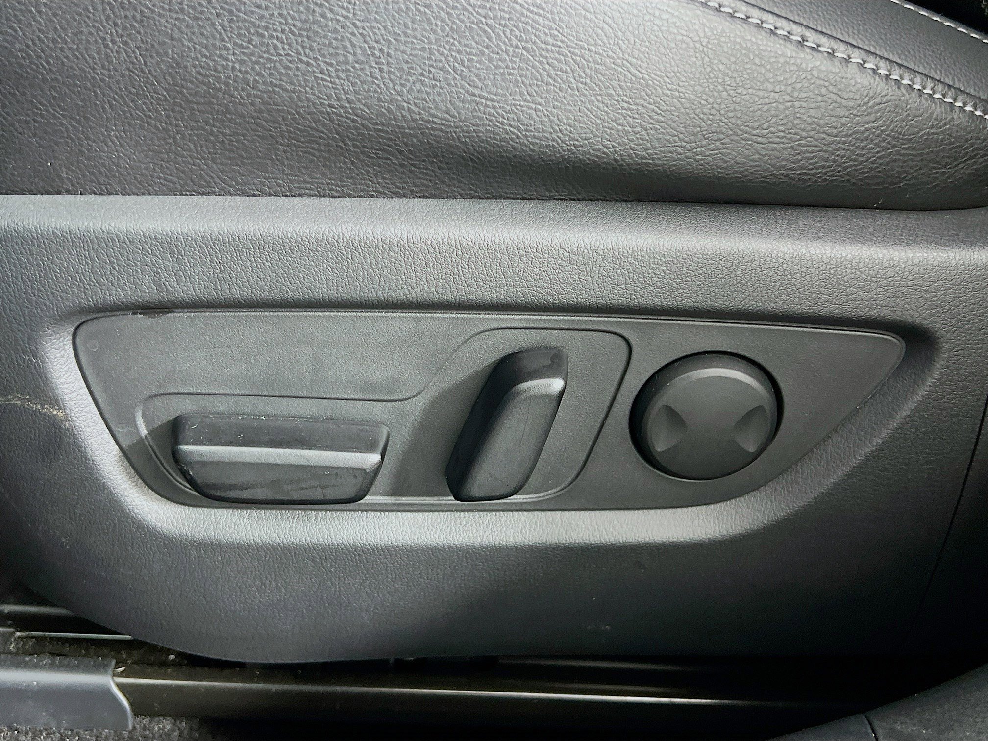 Used 2025 MAZDA CX-50 AWD 2.5 S w/ Weather Package image 4