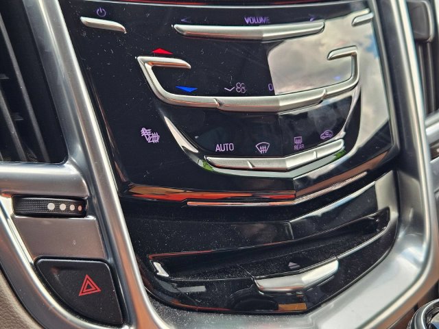 Used 2015 Cadillac SRX Luxury w/ Driver Assist Package FWD image 10