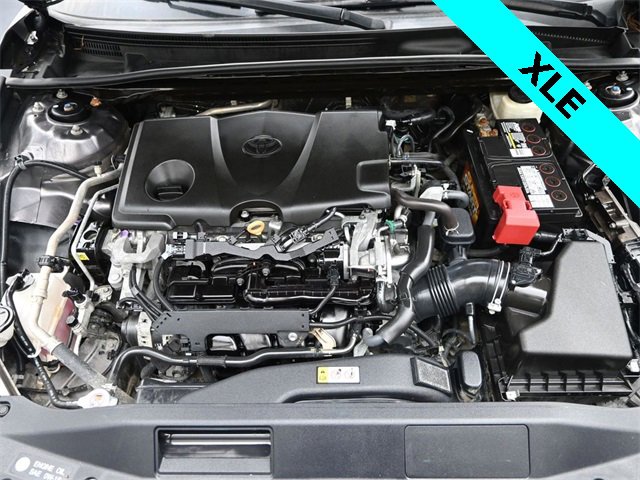 Used 2018 Toyota Camry XLE image 14