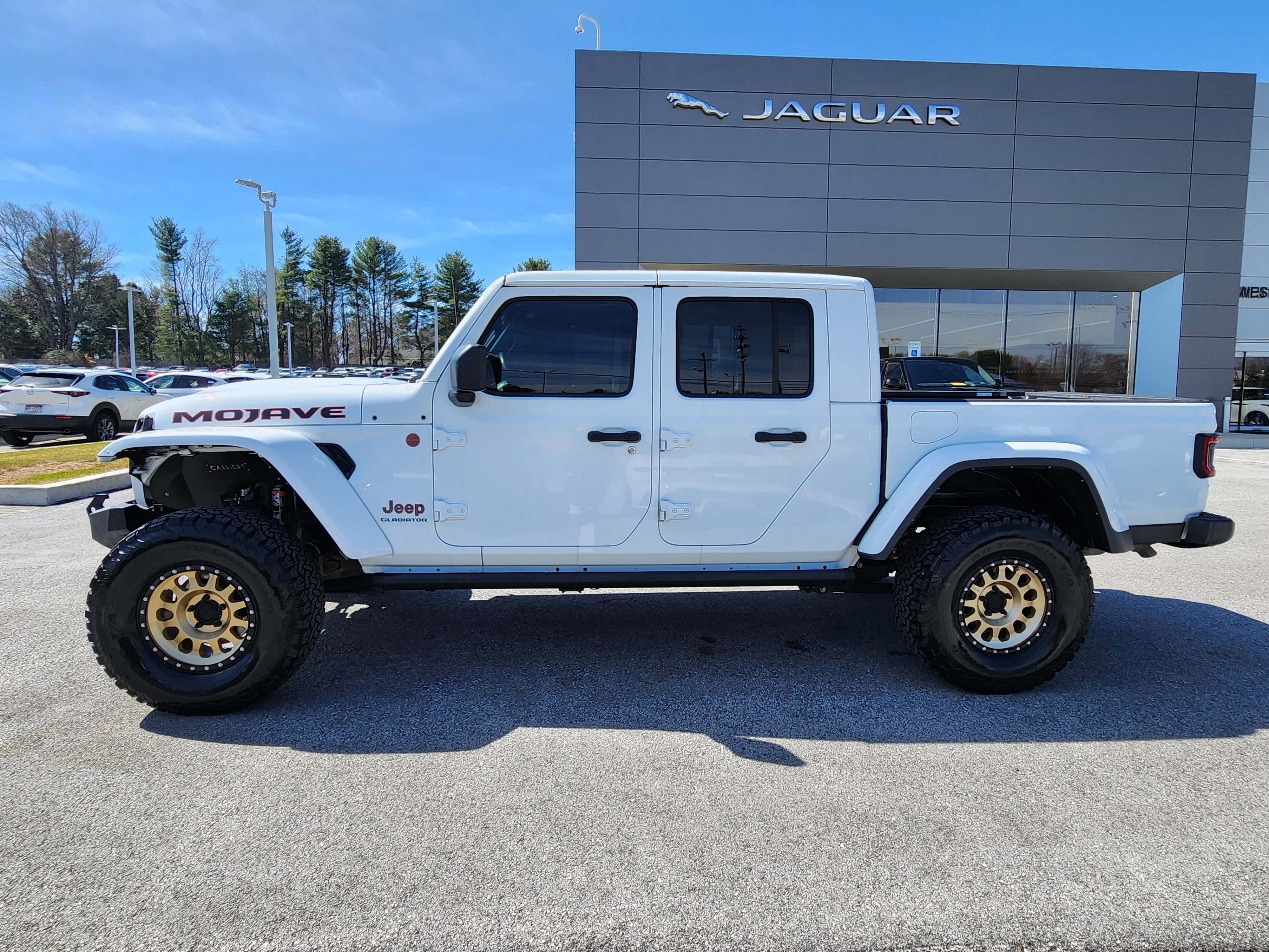 Used 2021 Jeep Gladiator Mojave AWD/4WD image 5