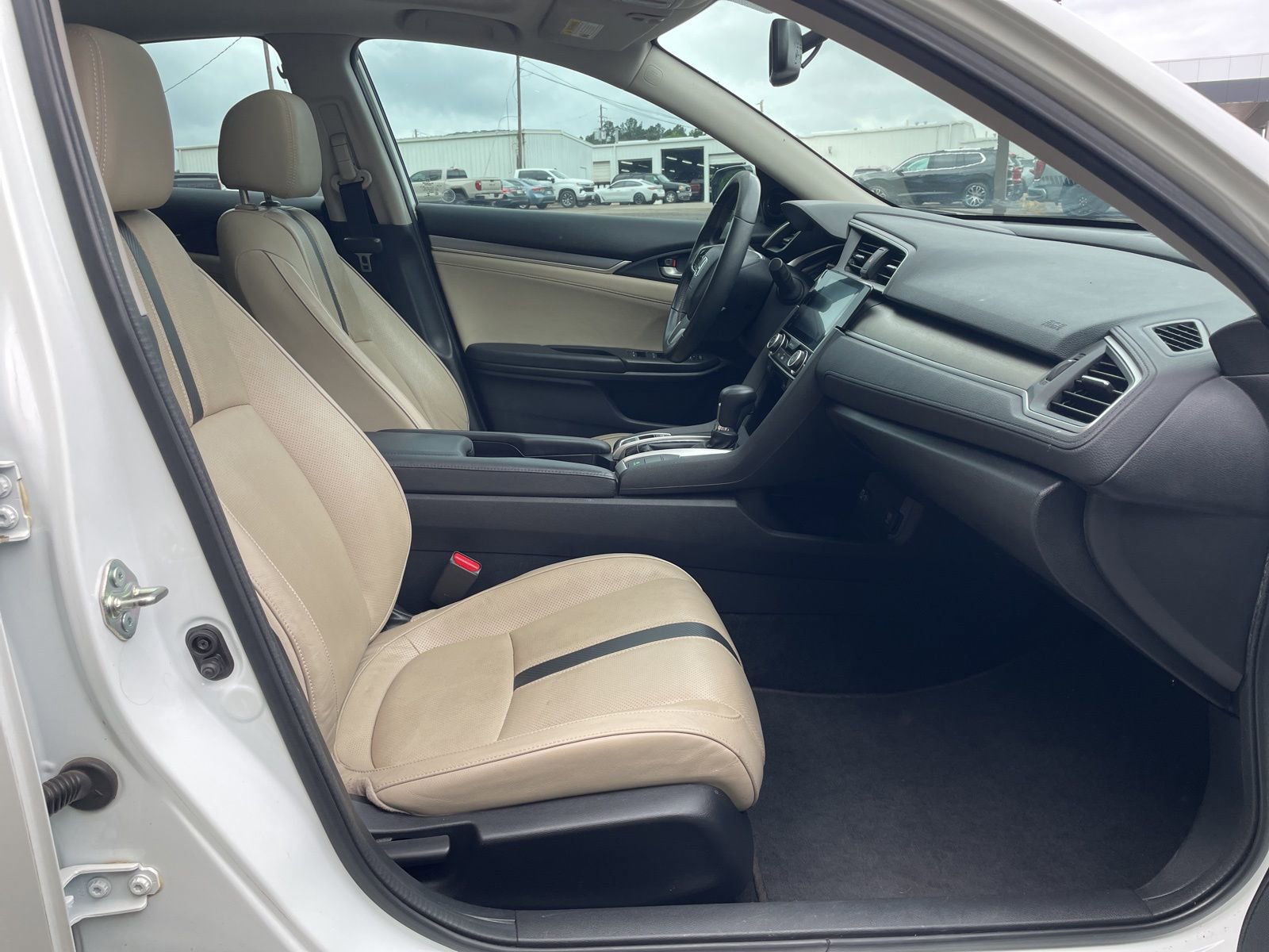 Used 2016 Honda Civic EX-L image 28