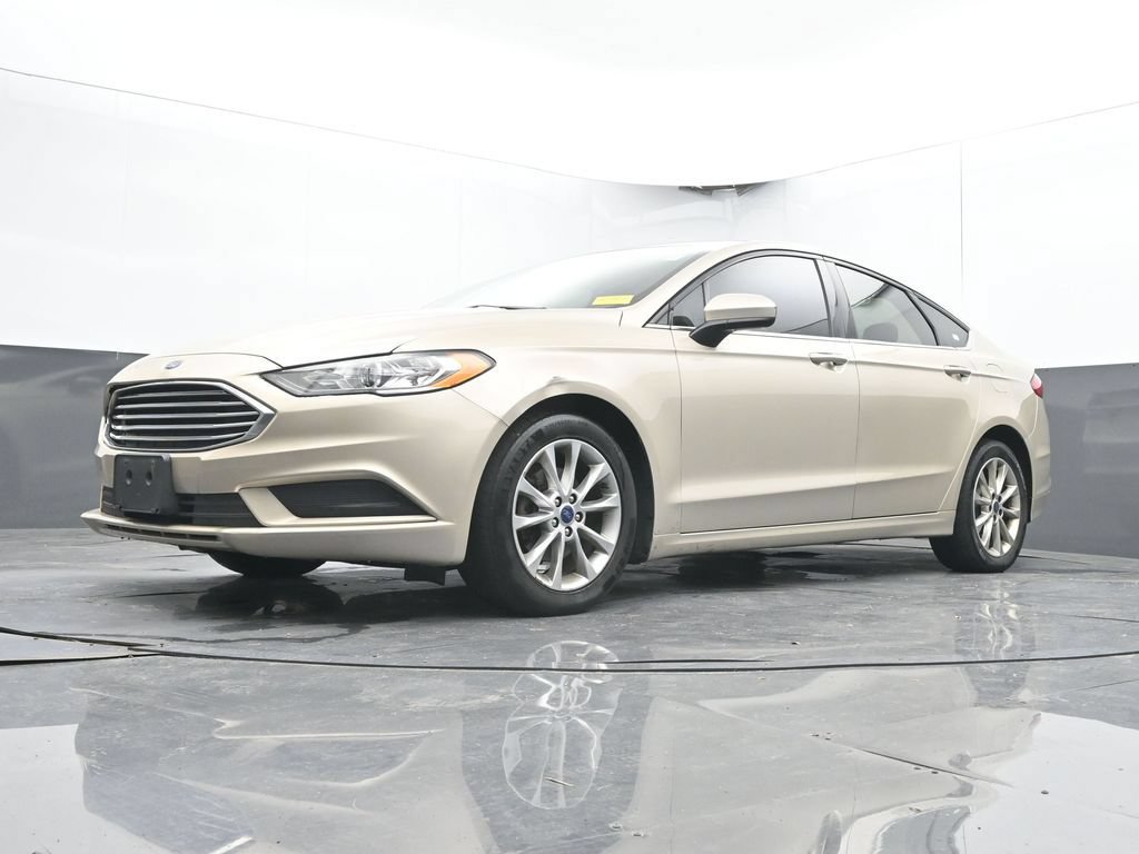Used 2017 Ford Fusion SE FWD image 28