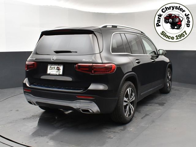 Used 2025 Mercedes-Benz GLB 250 4MATIC image 5