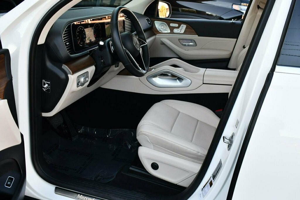 Used 2024 Mercedes-Benz GLE 450 4MATIC image 37