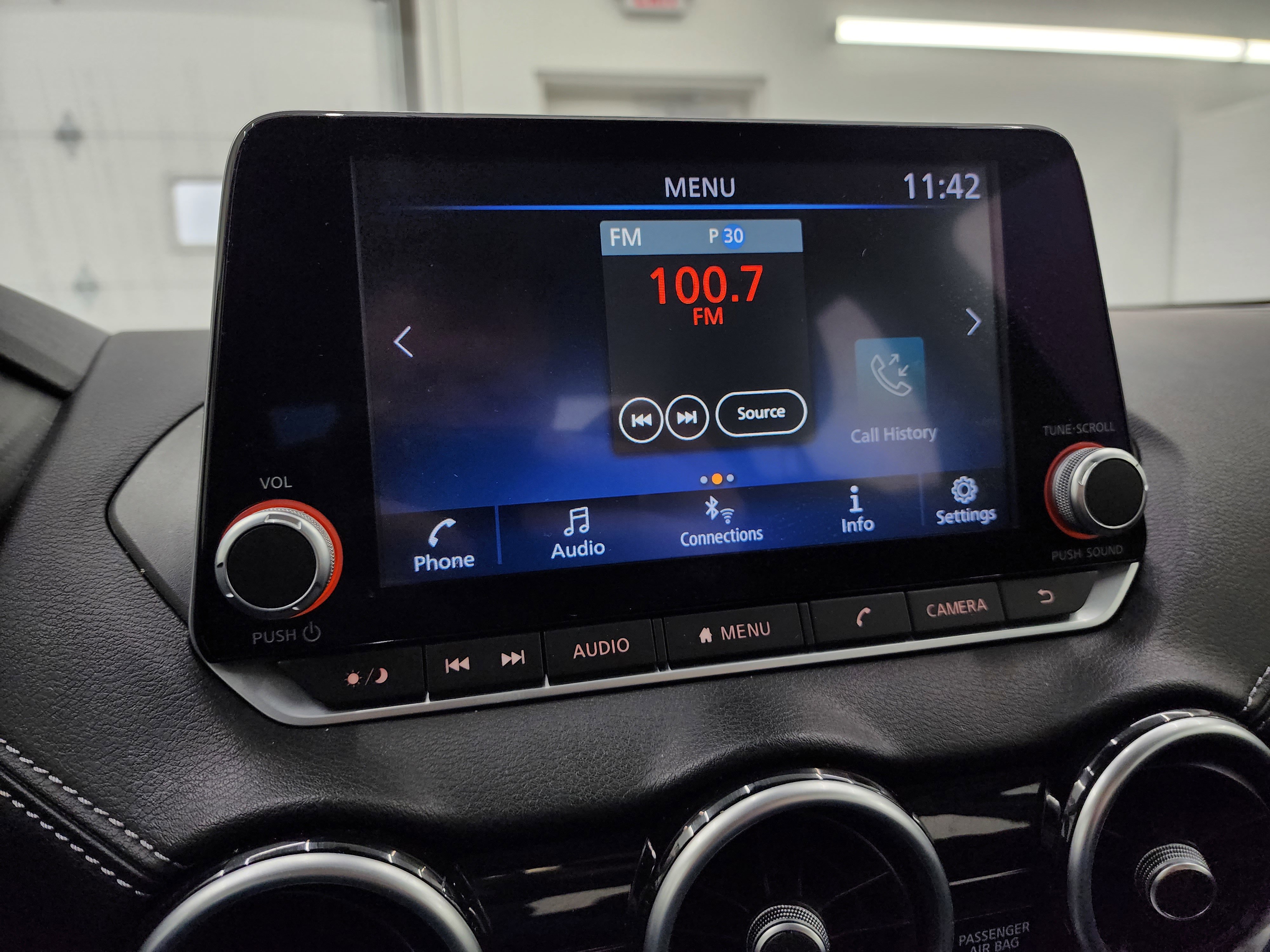 Used 2023 Nissan Sentra SV image 40