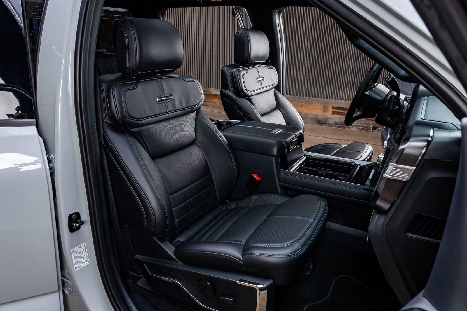 Used 2026 Ford F250 Platinum image 31