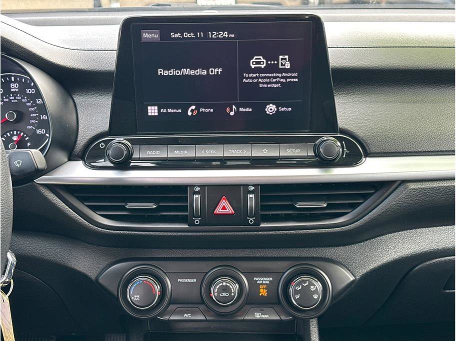 Used 2024 Kia Forte LXS image 17